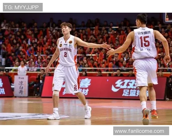 丁彦雨航在对阵山西的比赛中展现出色表现引发球迷热议